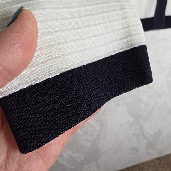 Exclusively MiSook Vintage SzL Navy n White Buttondown Top. ChanelVibe Luxurious - Picture 10 of 16